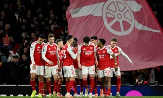 比赛日：萨拉赫“谢幕战”助攻利物浦 拜仁险输副班长