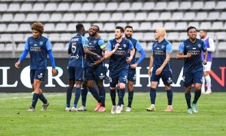 法甲焦点战：尼斯主场争席稳势，巴黎 FC 客场防反保级