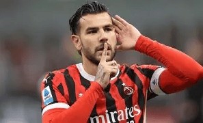 不败主场迎战不败客场，科莫与AC米兰的意甲矛盾之争