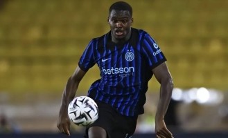 疯了！1.3亿欧转会豪赌+8轮5胜，阿森纳真能终结19年冠军荒？