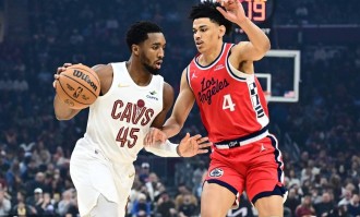 祖巴茨33+18伦纳德20分哈登19分 快船不敌骑士