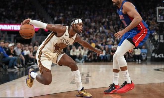 活塞绞肉战法逼库里伤退 勇士变招用光只求快交易？