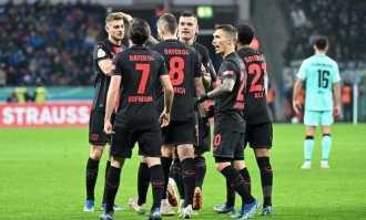 德乙黑马挑战德甲豪门，球星状态定杯赛走向